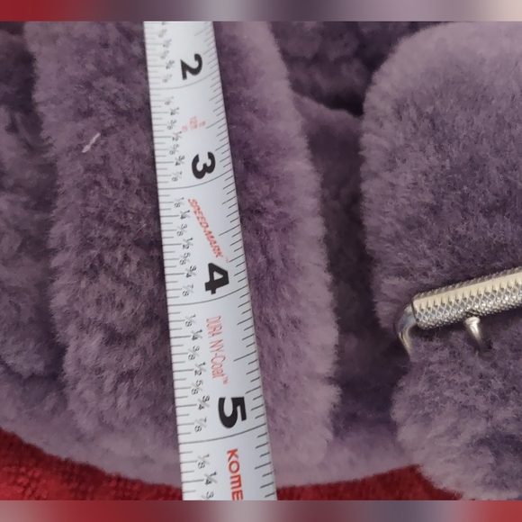 UGG Violet Bloom Fuzz Yeah Slide SLIPPER Sz 8 Adjustable To  Larger Sz Hard Sole - Picture 14 of 15
